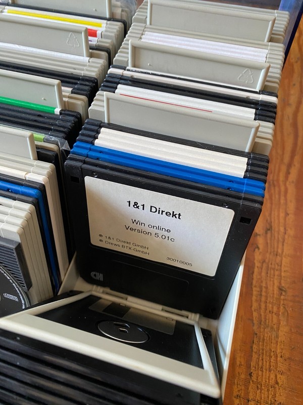 Floppy Disks 3.5 Inch Windows Box Key 88x Drivers 1995 gallery