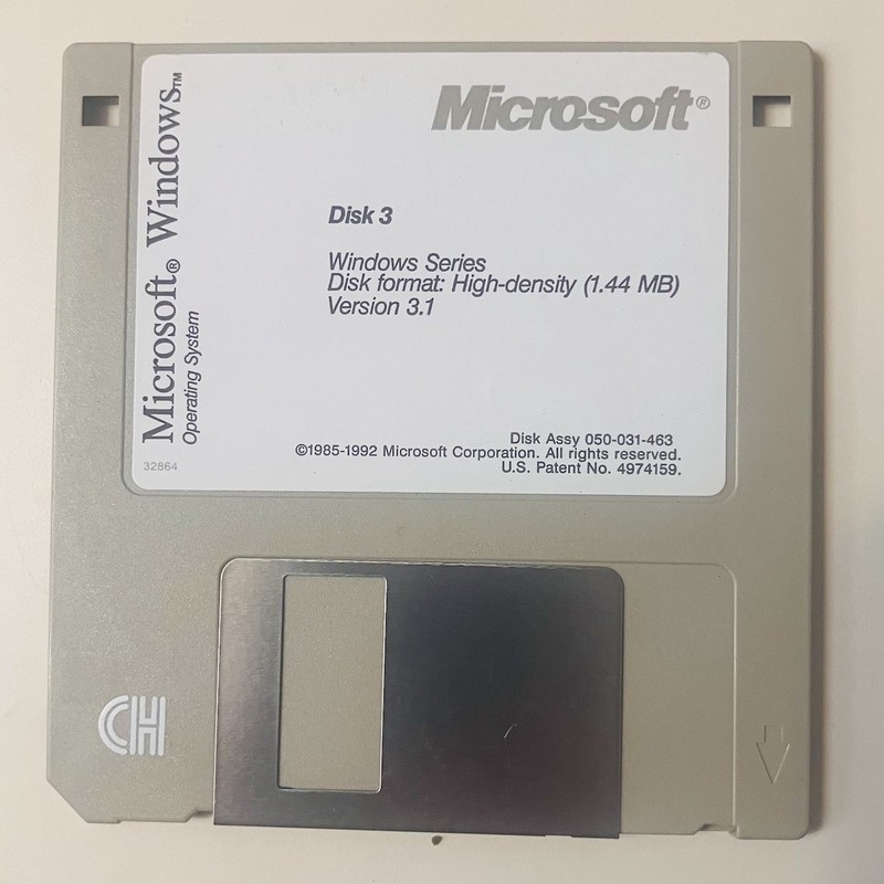 Microsoft Windows 3.1 (1992) Complete 6-Disk Set + User Guide | 3.5” HD Floppies gallery