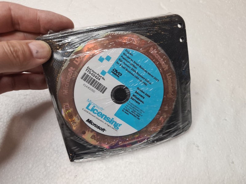 Windows Small Business Server 2008 Premium x64 X86 SQL Server Software T75-02424
