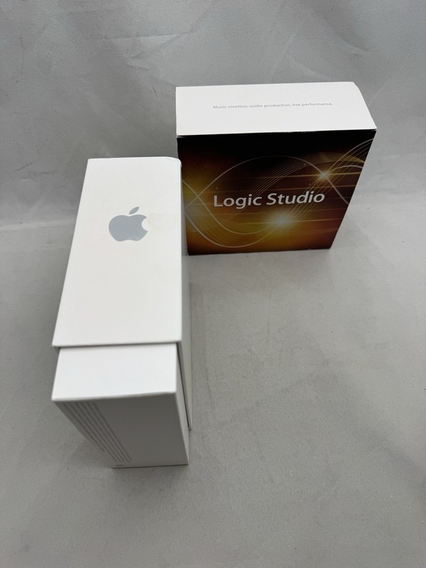 Apple Logic Studio 9 V2.1 Suite DVD 9 Disc Retail MB795Z/A Mac OS Includes Key gallery