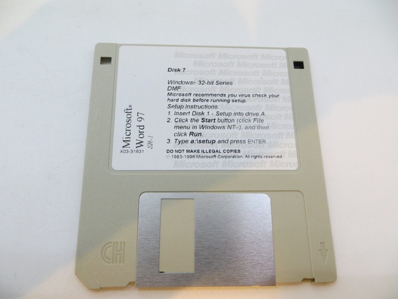 3.5" Floppy Disks MICROSOFT WORD 97 - SR-1 1996 18 Discs - gallery