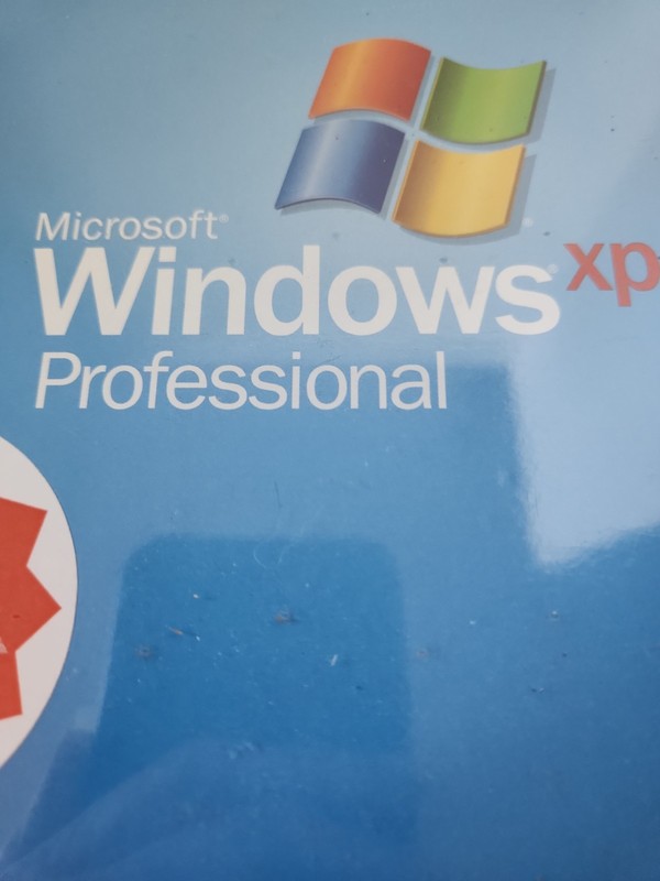 Microsoft Windows XP Professional with SP2 E85-02670 gallery