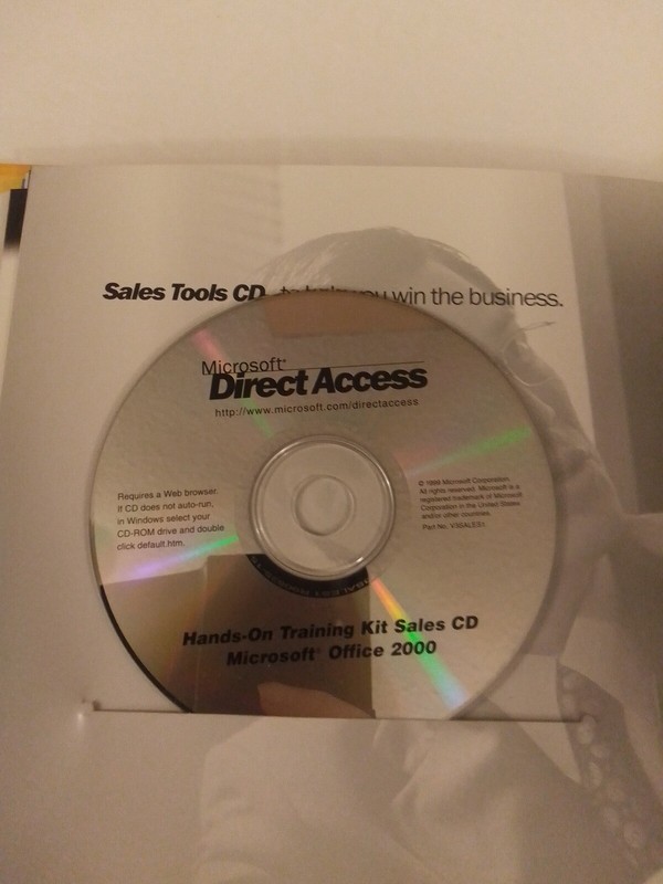Microsoft Direct Access Training Kit Featuring MS Office 2000 Premium Edition gallery