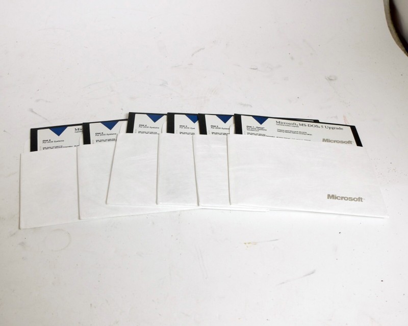 Microsoft MS-DOS 5 Upgrade Operating System 6x 5.25 Floppy Disks