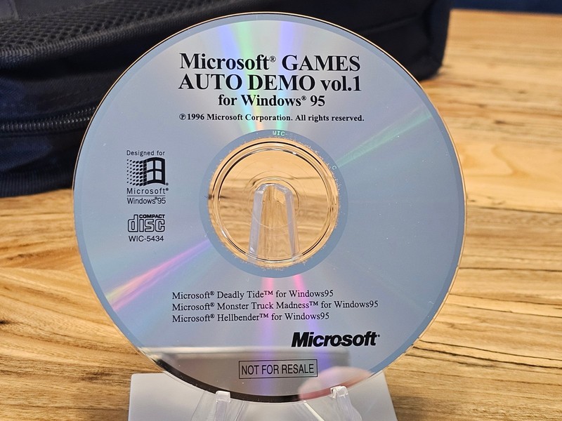 ULTRA RARE: Microsoft Windows 95 Games Auto Demo Vol. 1 CD! (Not Beta)