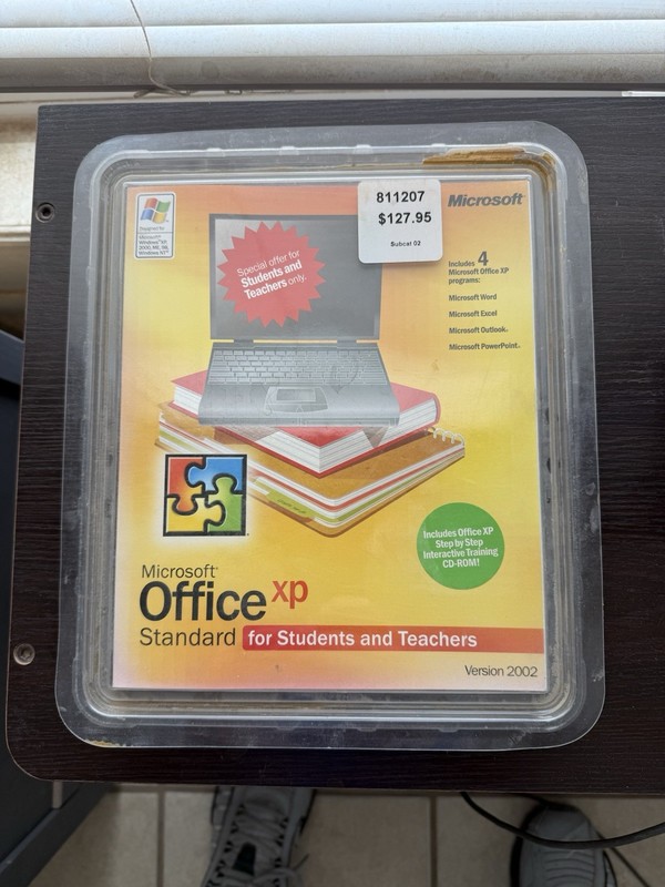 New Microsoft Office XP Standard for Students and Teachers 2002 with Product Key