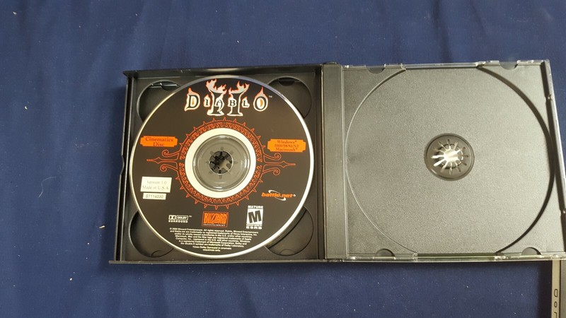 Lot Diablo II Expansion Set CD Game Manuyal & Strategy Guide Windows VG gallery