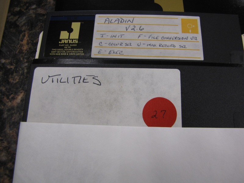 Lot of (12) Vintage Software - Data Base II/Alladin 5.25" Disks W/Box - MH4 gallery