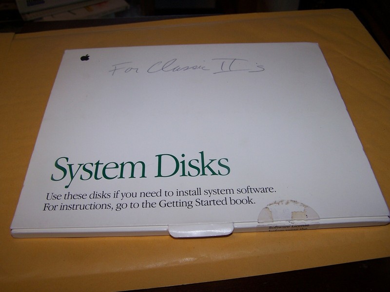 Macintosh 7.0.1 OS Disk Install Set P/N 914-0363-B gallery