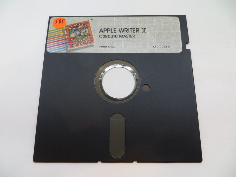 5.25" Floppy Disk APPLE WRITER II C2B0010 MASTER / BACKUP 1981 Computer gallery