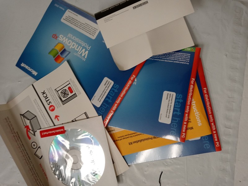 Boxed Microsoft Windows XP Professional w/SP2c Operating System (E85-05103) 3pak gallery