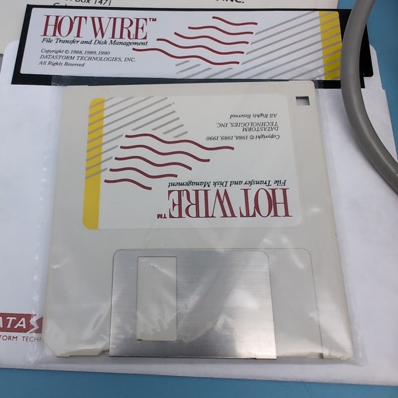 Vintage Software HOT WIRE File Transfer and Disk Management Windows Big Box gallery