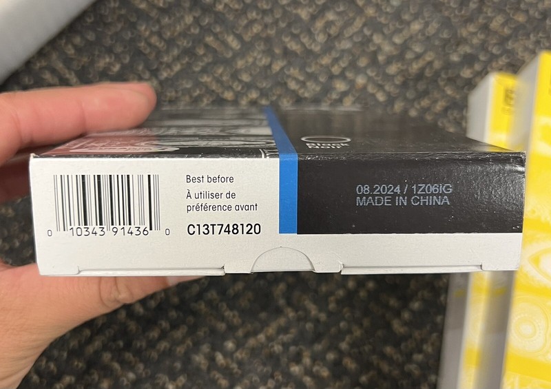 EPSON T748 Black Original Standard Capacity ink Cartridge (T748120) gallery