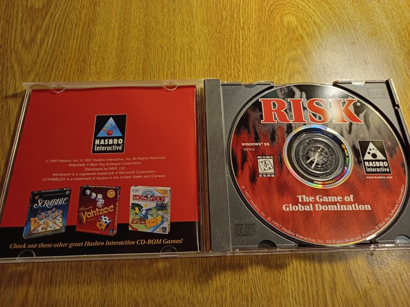Vintage RISK The Game Of Global Domination PC CD-ROM Win 95 w/ Manual HASBRO gallery