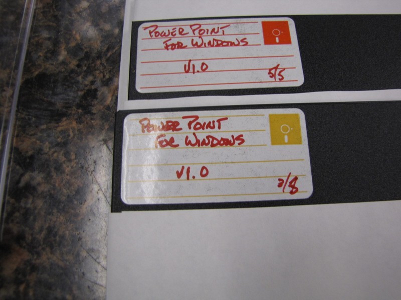Lot of (10) Vintage Power Point V1.0/Print Shop 5.25" Disks W/Box - MF43 gallery