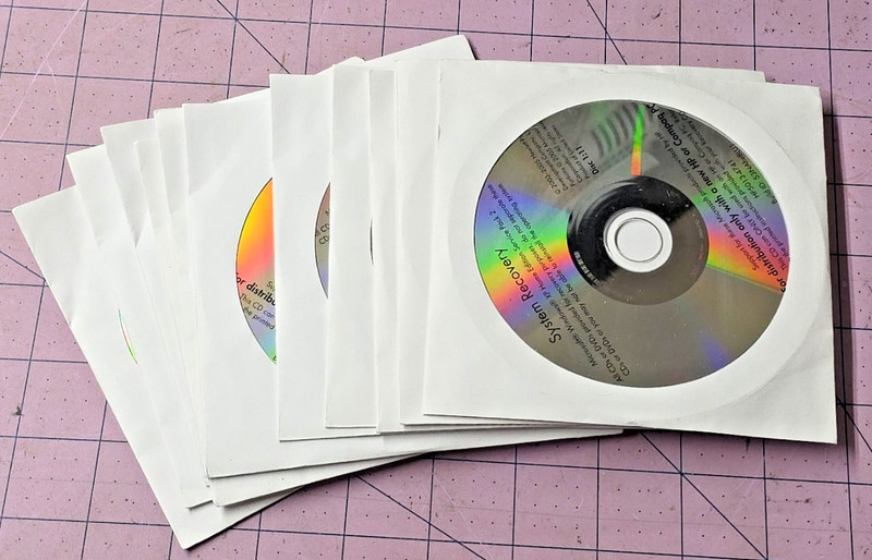 Set Of 11 HP Pavilion Windows XP Home System Recovery CDs HP5013-4741 53NAheBLU1