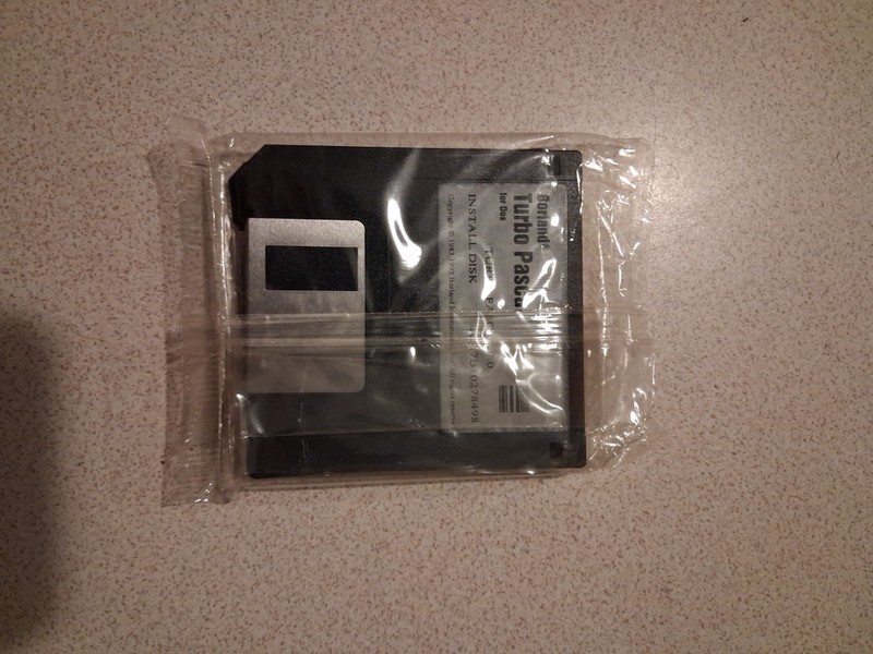 Borland Turbo Pascal - 4 DISK SET - 1983, 1993 Vintage Software gallery