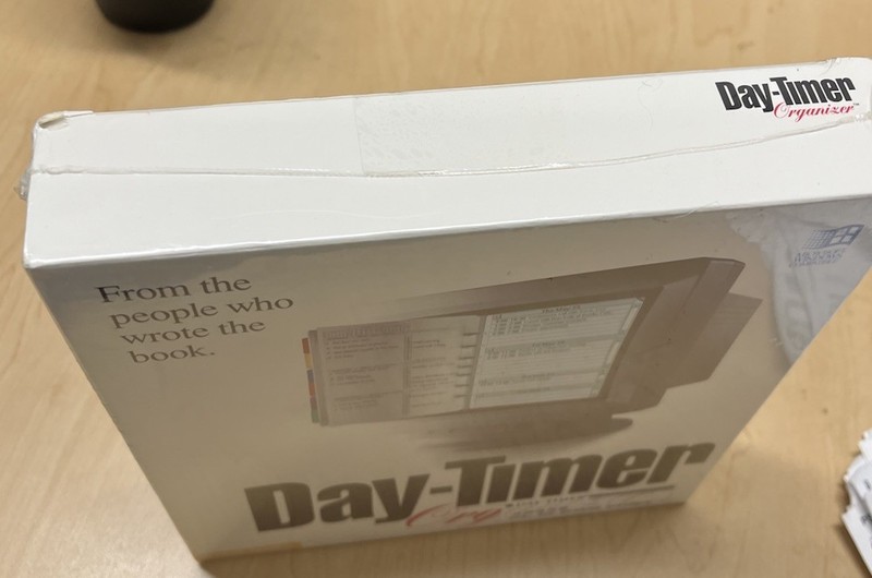 Day-Timer Organizer Deluxe 1.0 CD-ROM Complete PC Windows Sealed gallery