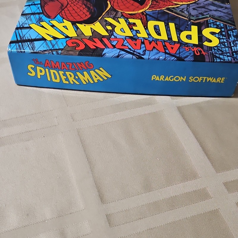 Paragon Software The Amazing Spider-Man Boxed Game Disks A & B Manual gallery