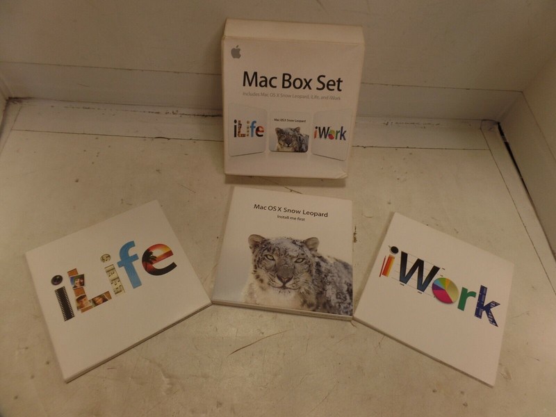 Apple Mac Box Set Includes Mac OS X Snow Leopard iLife 09 iWork 09 MC209Z/A 