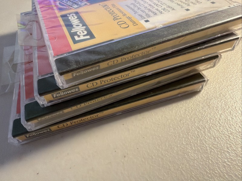 (4) CD Protector Damage Resistant Film w 5 Protectors Each - Fellowes 99766 gallery