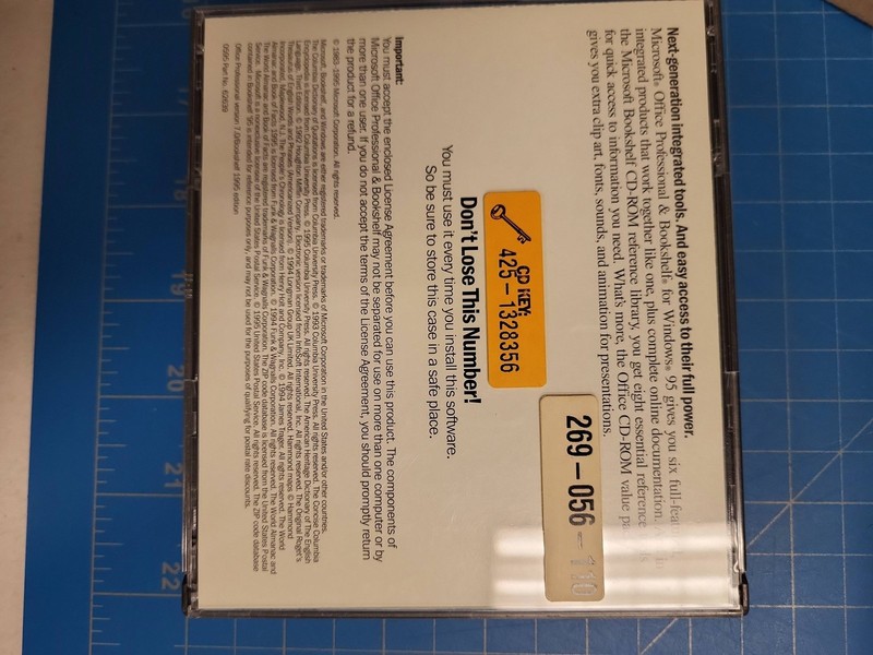 Microsoft Office Professional & Bookshelf Windows 95 Upgrade CD-ROM Manual Box gallery