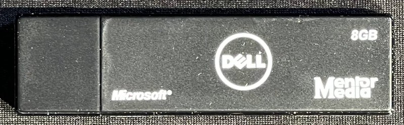 Dell / Microsoft Windows 8.1 Recovery Media Thumb Drive / 814FG / MCD3Y