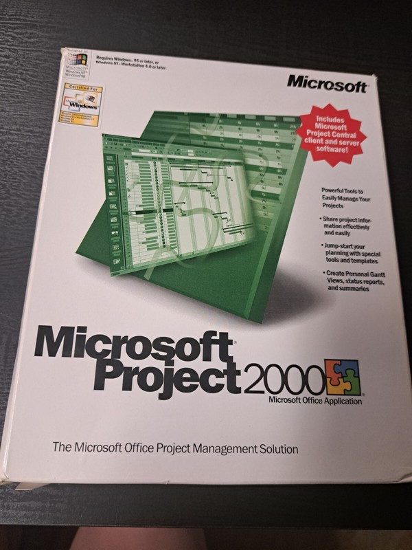 MICROSOFT PROJECT 2000 INCLUDES PROJECT CENTRAL CLIENT AND SERVER SOFTWARE