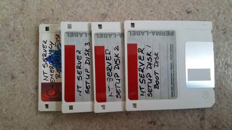 Windows NT Server, Setup & Boot disks on 3.5″ disks