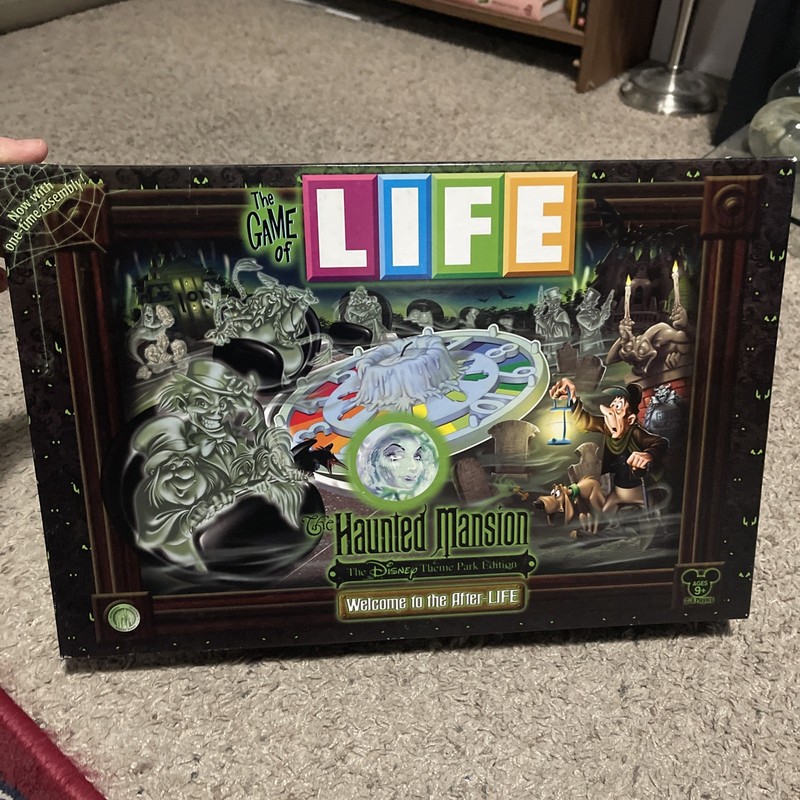 2009 The Game of LIFE The Haunted Mansion Disney Theme Park Edition complete