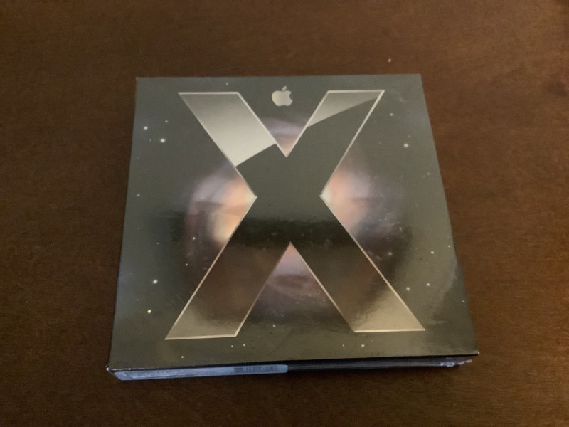 Brand New Apple Mac OS X Leopard 10.5 MB023Z/A Sealed