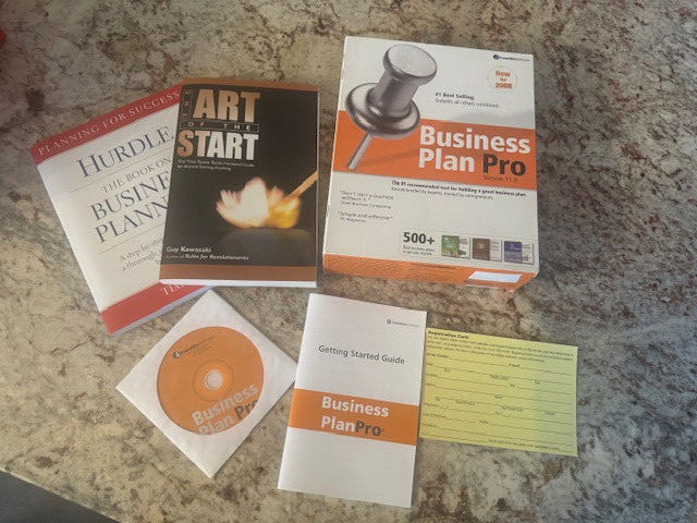 BRAND NEW Business Plan Pro 2008 Edition Palo Alto Software CD-ROM with 2 Books