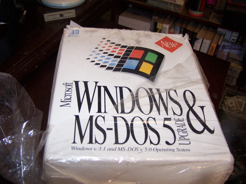 Microsoft Windows 3.1 and MS-DOS 5 Upgrade on 3.5″ Disks