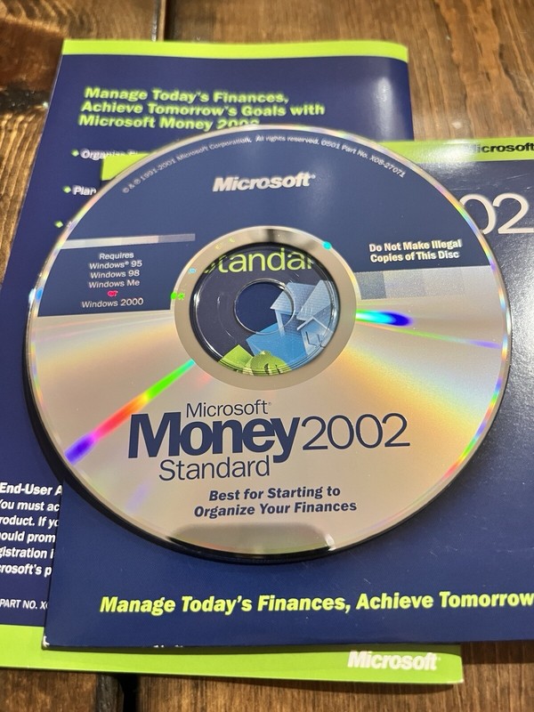 Microsoft Money 2002 Canadian Edition For ￼Windows PC Software CD-R gallery