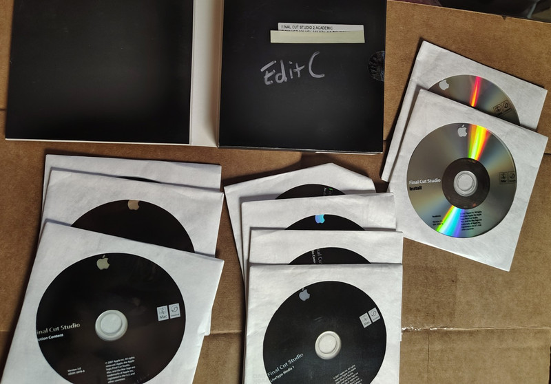 Final Cut Studio 2.0.1 Academic ~ 602-6257-A~9 Discs Vintage Edition from 2007 gallery