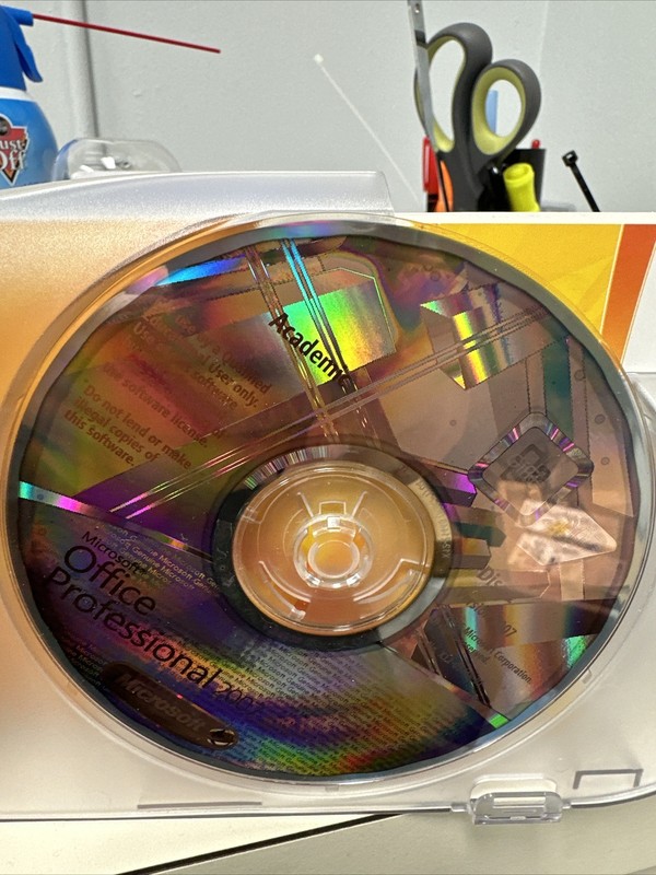 Microsoft Office Professional 2007 (Academic version) with key gallery