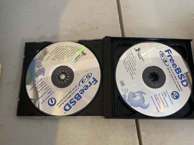 Vintage FreeBSD 5.3 November 2004 Operating System PC x86 32/64-bit CD Set gallery