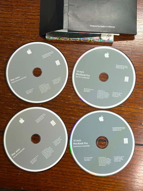Apple 2010 MacBook Pro + Mac Mini Restore DVDs 4-Disc Lot Mac OS X Snow Leopard