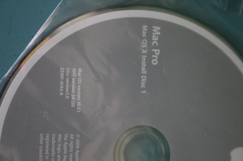 VTG APPLE MAC OS X PRO VER 10.5.1 = TWO INSTALL DISCS gallery