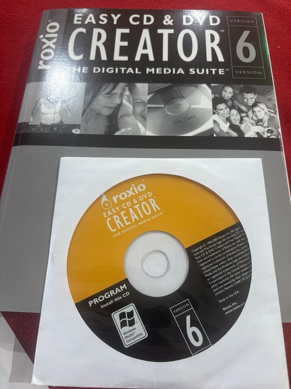Roxio Easy CD & DVD Creator 6 & Version 11 DVD, Manual and Books in Miami.