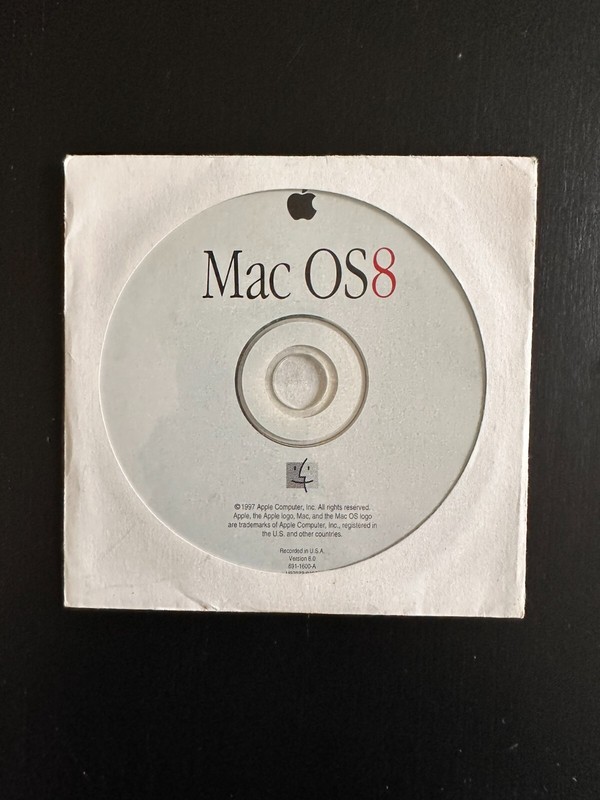 Mac OS 8 1997 Apple Computer 691-1600-A System CD Rom Disc