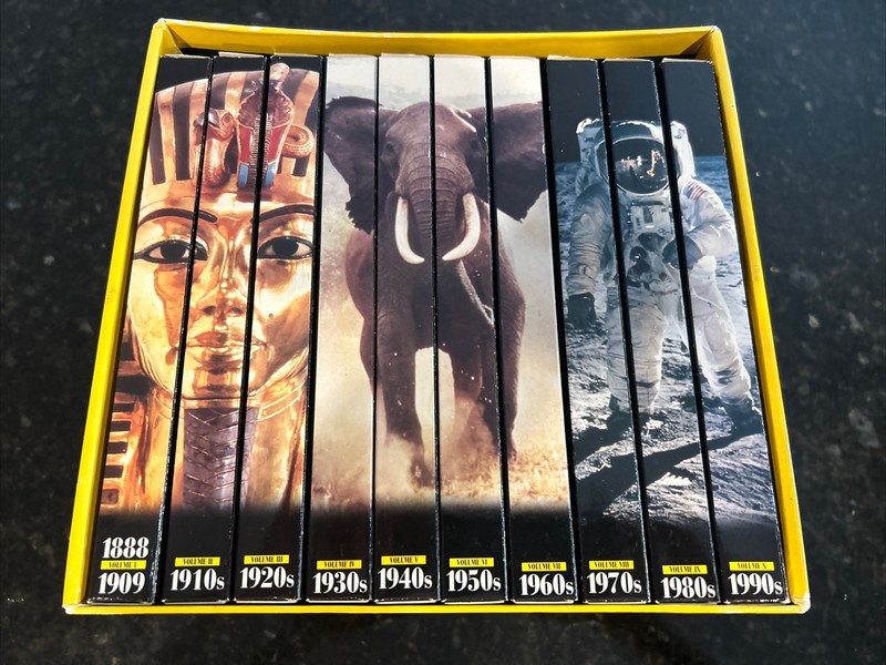 The Complete National Geographic 109 Years 31 CD-ROM 1888 to 1998 w/user Guide