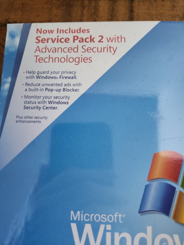 Microsoft Windows XP Professional with SP2 E85-02670 gallery