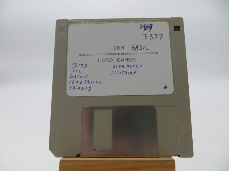 3.5″ Floppy Disk IBM CARD GAMES vintage computer disc acey ducey solitaire crazy