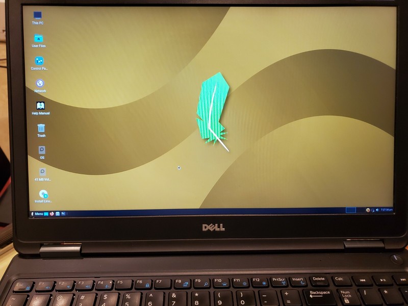 Linux Lite 5.4 x64 Bootable on 32G USB Stick!