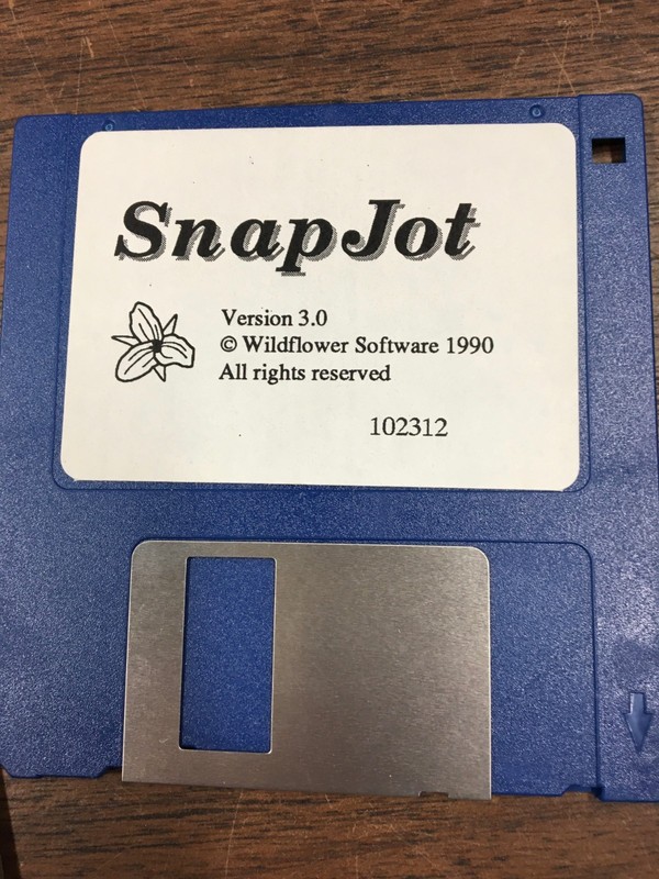 Vintage Macintosh software : SNAP JOT 3-1/2" disks and manual gallery