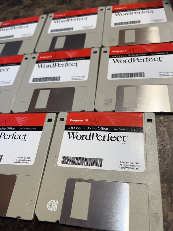 Novell Word Perfect Perfect Office Processor V 6.1 For Windows 3.5 floppy disks gallery