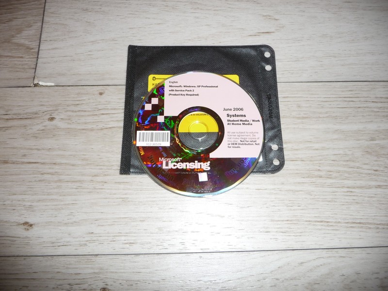 Microsoft Windows XP Professional w/ SP2 Install Disc – 2006 With Key