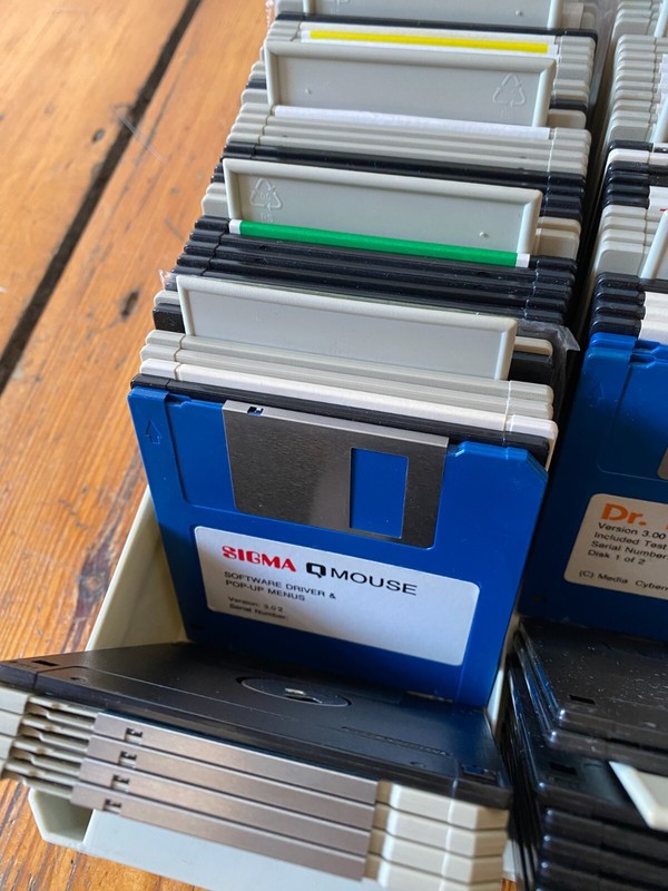 Floppy Disks 3.5 Inch Windows Box Key 88x Drivers 1995 gallery