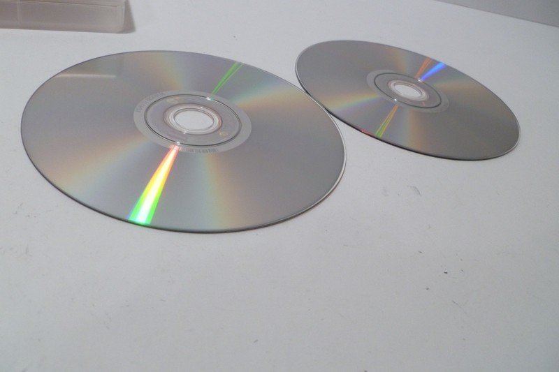 Microsoft Windows 7 Home Premium Upgrade Family Pack For 3 PCs 32 & 64 Bit DVDs gallery
